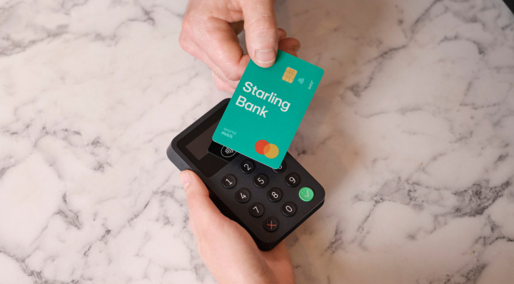 Customer service of Starling bank reachable by phone on +442034451323