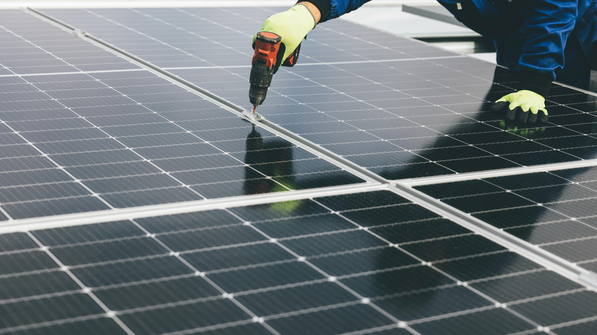Greenter. Installation des panneaux solaires