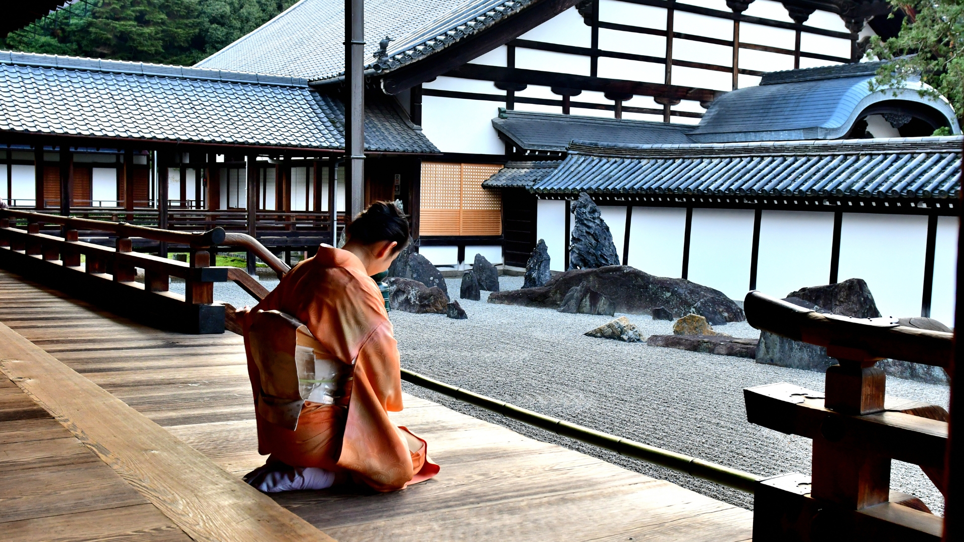 kimono temple japonais